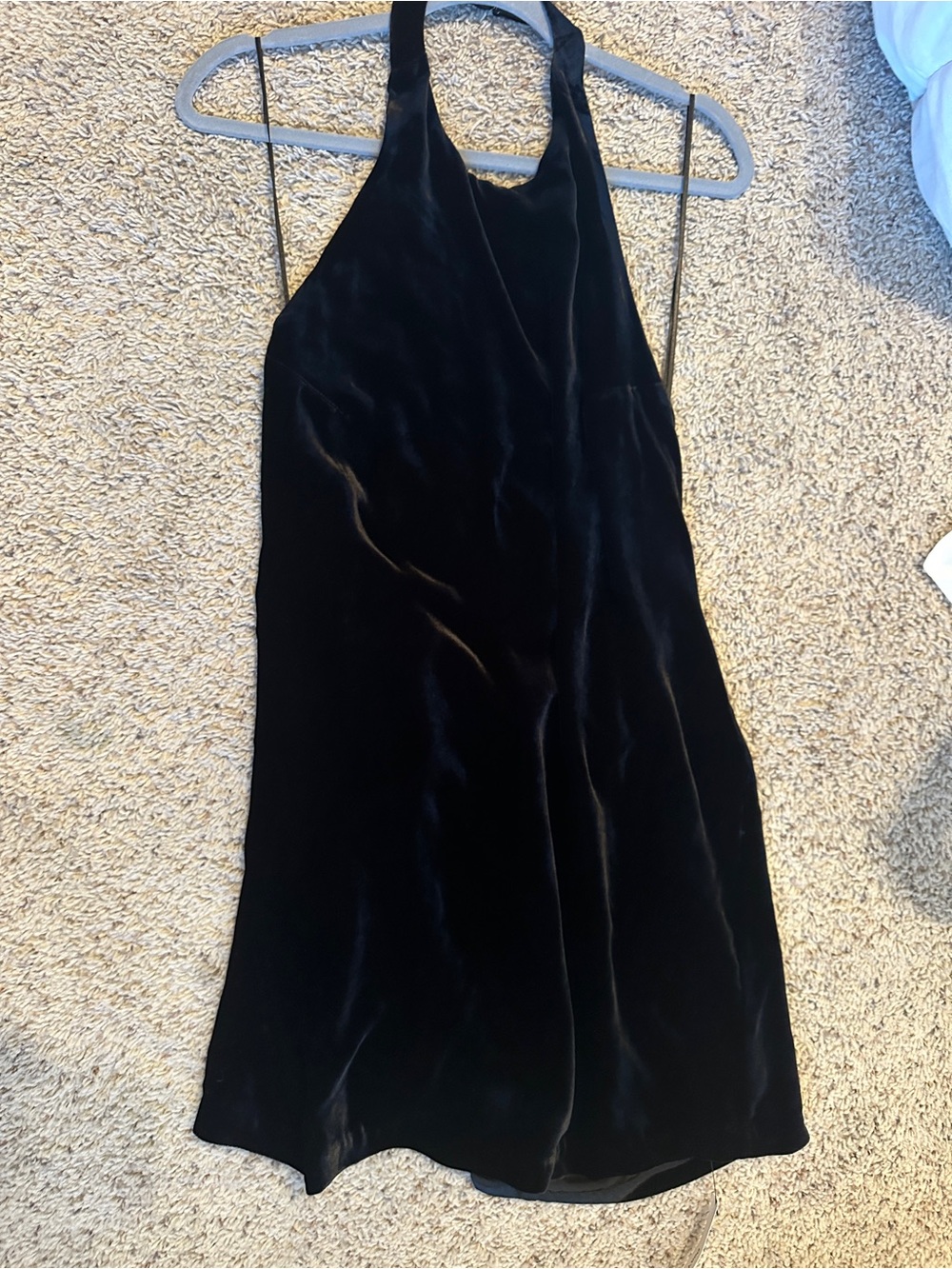 NWT Reformation Avielle Black Velvet Halter Mini Dress - Picture 2 of 11